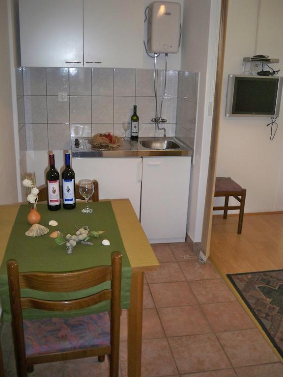Guesthouse Lucic 오레비츠 외부 사진
