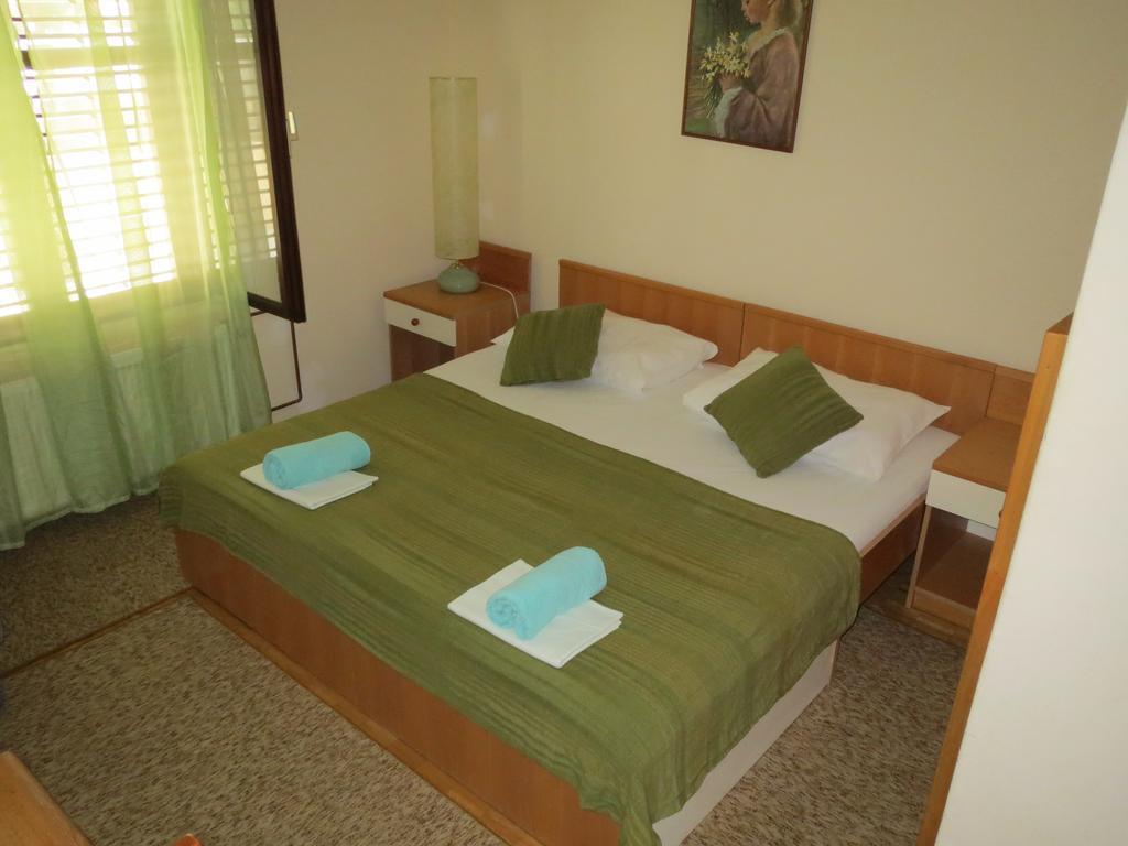 Guesthouse Lucic 오레비츠 외부 사진